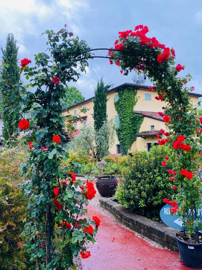 Agriturismo Le Fornase 카스텔누보델가다 외부 사진