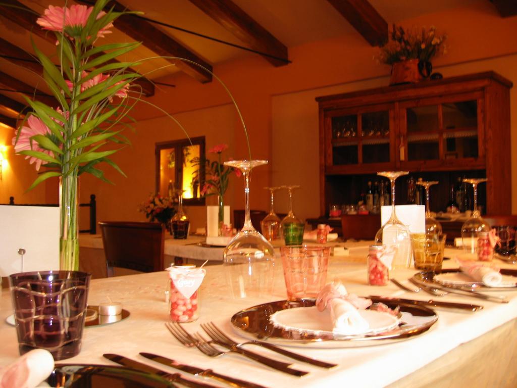 Agriturismo Le Fornase 카스텔누보델가다 외부 사진