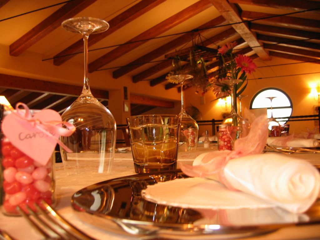 Agriturismo Le Fornase 카스텔누보델가다 외부 사진