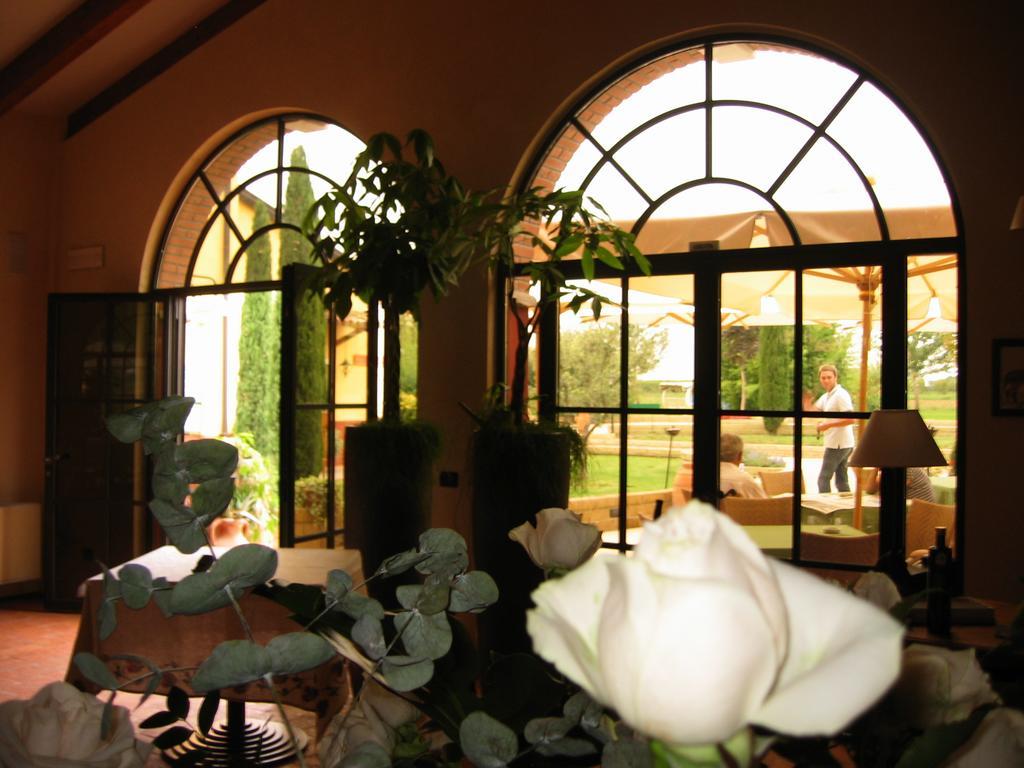 Agriturismo Le Fornase 카스텔누보델가다 외부 사진