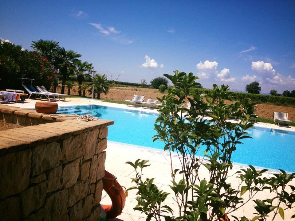 Agriturismo Le Fornase 카스텔누보델가다 외부 사진