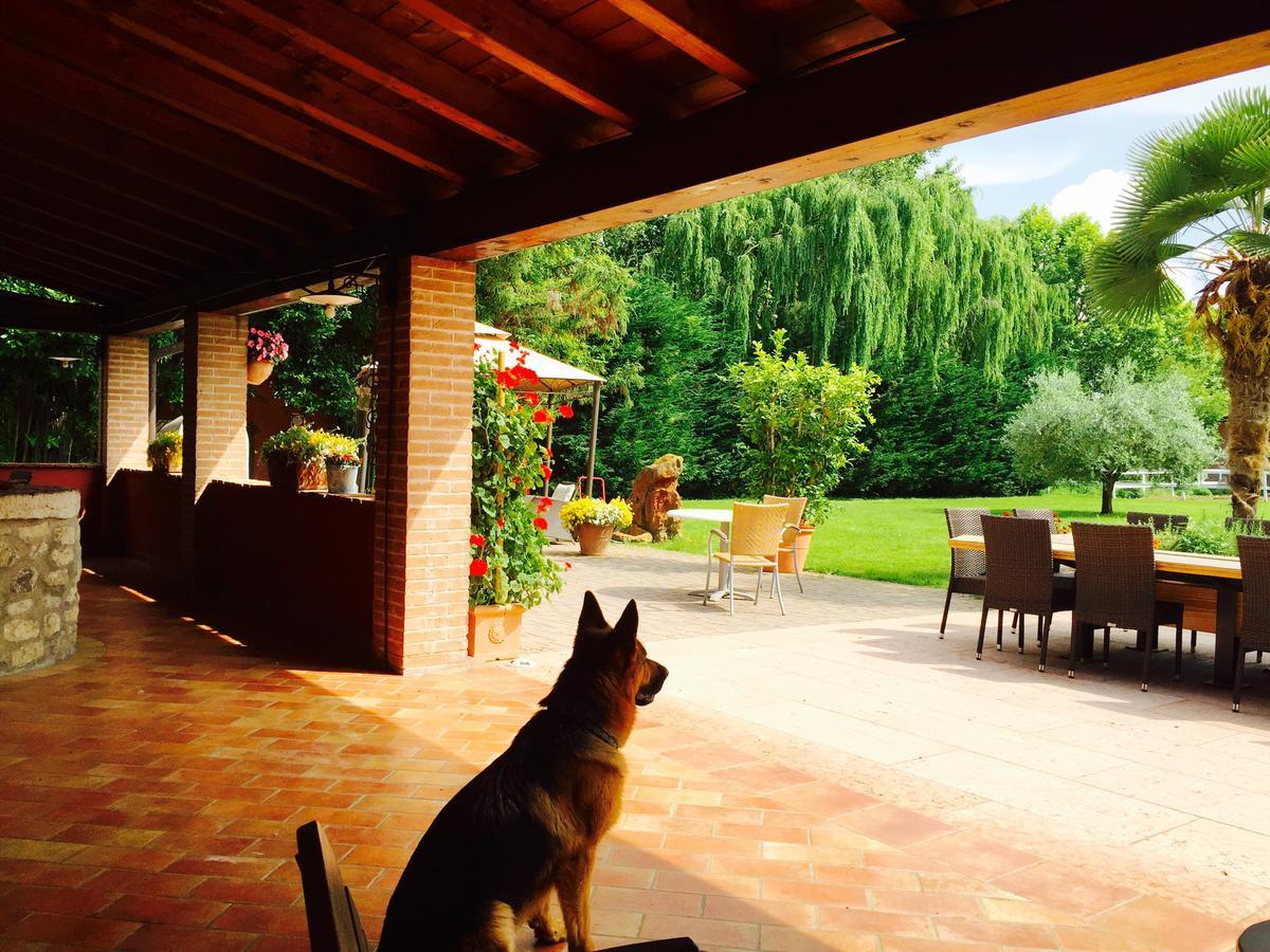 Agriturismo Le Fornase 카스텔누보델가다 외부 사진